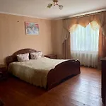 Medova Hata * Verkhnyaya Rozhanka