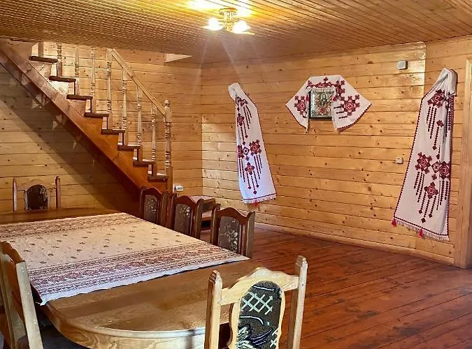 Medova Hata Penzion Verkhnyaya Rozhanka